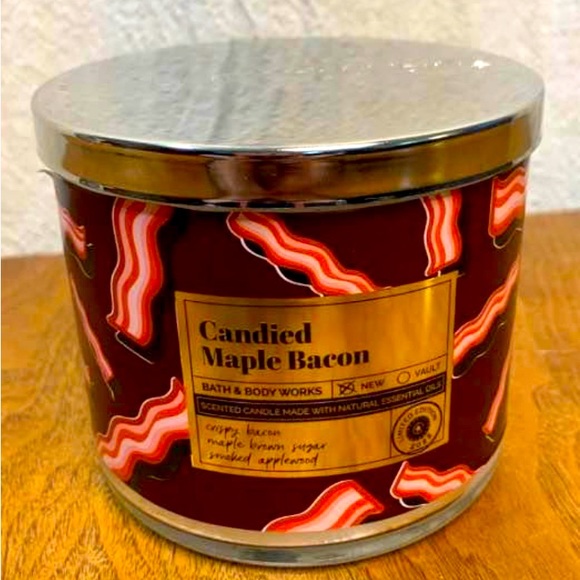 Bath and bodyworks 3 wick candle. - Picture 1 of 3